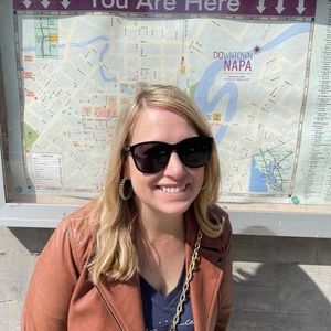 Meet your Posher, Jennifer